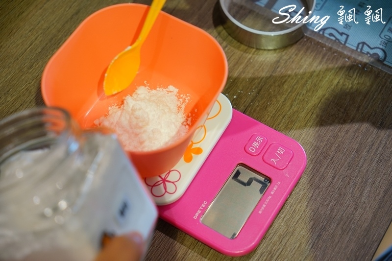 [台中] 趣做點心-甜點DIY，自己做草莓杏仁乳酪塔，還有彩虹蛋糕，糖霜餅乾，創意禮物無極限 @博士生瘋狂日記