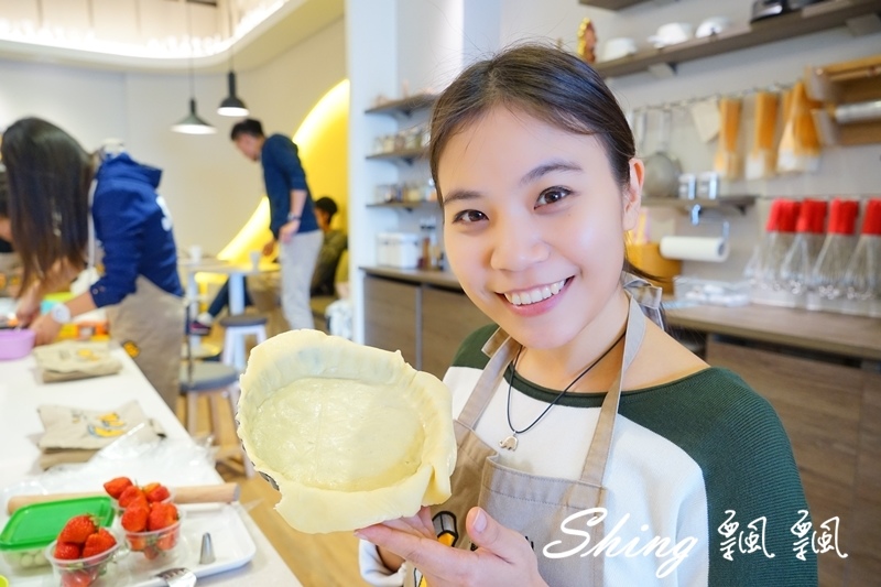 [台中] 趣做點心-甜點DIY，自己做草莓杏仁乳酪塔，還有彩虹蛋糕，糖霜餅乾，創意禮物無極限 @博士生瘋狂日記