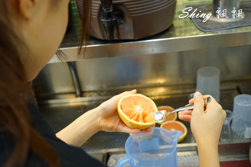 [台中] 自在軒健康茶飲-品好茶，少女最愛日式宇治金時拿鐵，波霸漸層飲料最吸睛 @博士生瘋狂日記