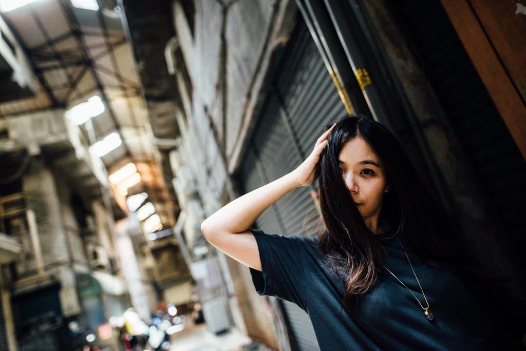 [人像攝影] 台中熱門拍照景點，台中特色景點-忠信市場 @博士生瘋狂日記