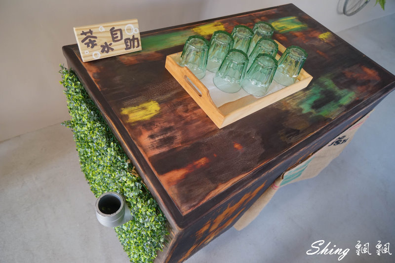 [台中] 推咖啡PUSH Cafe-台中北區咖啡館，設計師老闆娘的夢想咖啡館，每一處都好好拍！！ @博士生瘋狂日記