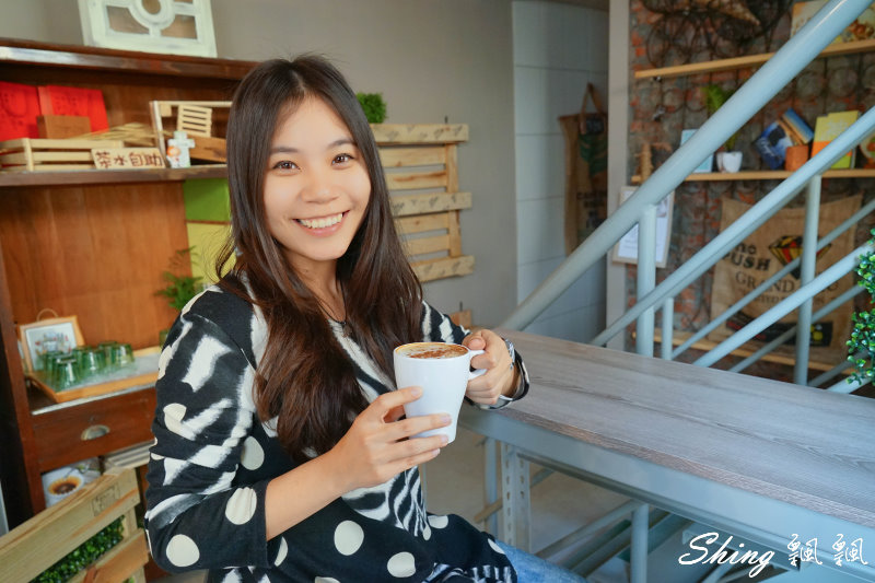[台中] 推咖啡PUSH Cafe-台中北區咖啡館，設計師老闆娘的夢想咖啡館，每一處都好好拍！！ @博士生瘋狂日記