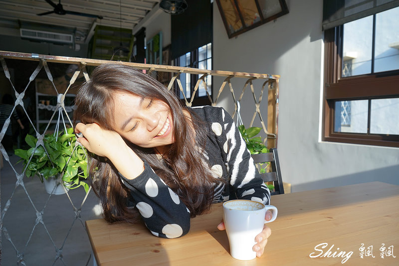 [台中] 推咖啡PUSH Cafe-台中北區咖啡館，設計師老闆娘的夢想咖啡館，每一處都好好拍！！ @博士生瘋狂日記