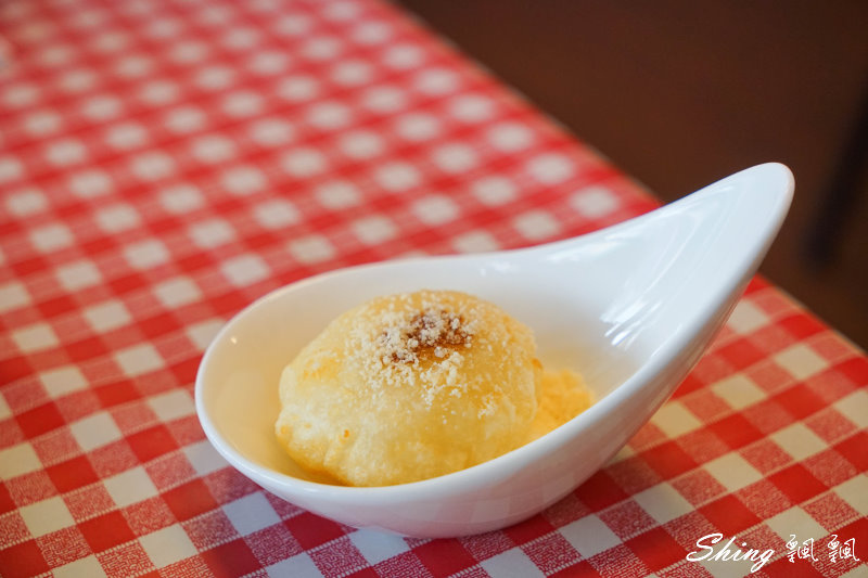 [台中] MICORO KITCHEN-向上市場隱藏日本北海道小點心，伊摩奇小丸子，現在還有道地日式咖哩飯！ @博士生瘋狂日記