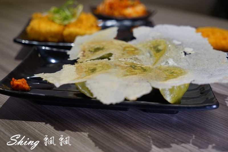 [台中] 信川屋博多豚骨拉麵-勤美巷弄美食，隱藏手作七彩拉麵新登場 ! 每天限量20碗，動作要快啊 ! @博士生瘋狂日記