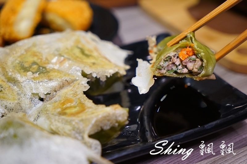 [台中] 信川屋博多豚骨拉麵-勤美巷弄美食，隱藏手作七彩拉麵新登場 ! 每天限量20碗，動作要快啊 ! @博士生瘋狂日記