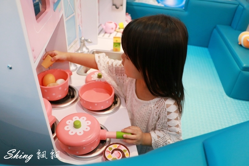 [台中] 台中親子餐廳-UMI親子廚房海洋館，逢甲周邊唯一兒童遊戲天堂，餐點也多樣化 @博士生瘋狂日記