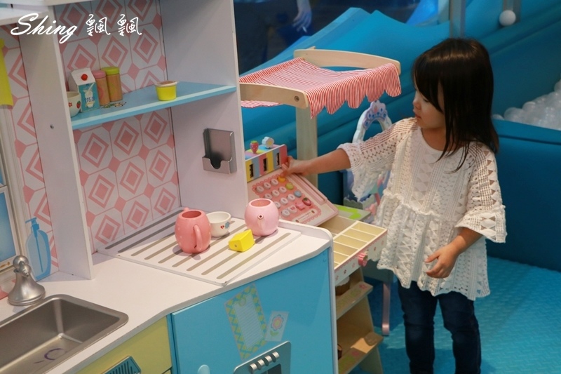 [台中] 台中親子餐廳-UMI親子廚房海洋館，逢甲周邊唯一兒童遊戲天堂，餐點也多樣化 @博士生瘋狂日記