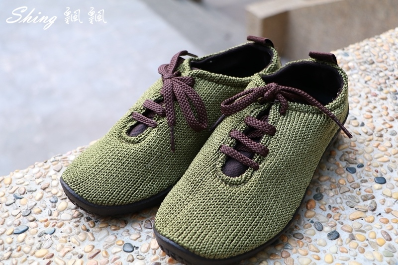 [穿搭] 雅客Arcopedico針織鞋-雙足弓專利鞋底設計，讓你Lifestyle in comfort @博士生瘋狂日記