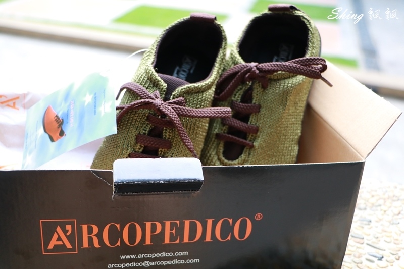 [穿搭] 雅客Arcopedico針織鞋-雙足弓專利鞋底設計，讓你Lifestyle in comfort @博士生瘋狂日記