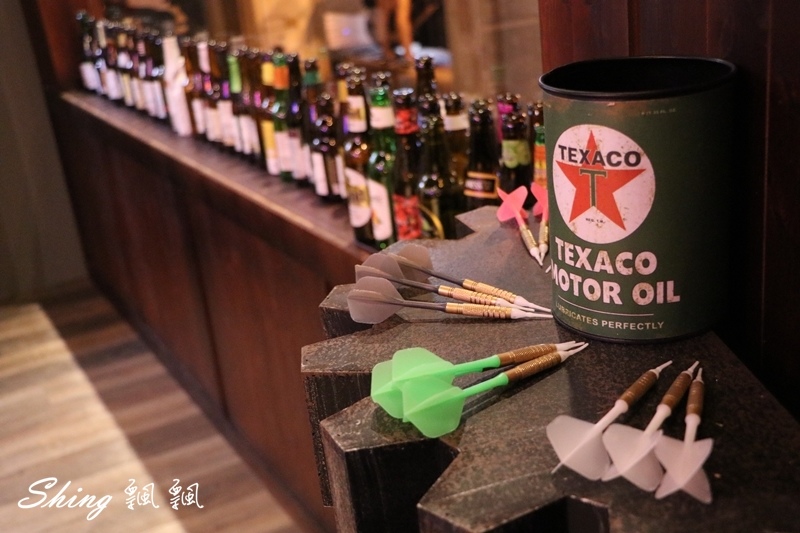 [台中] 薩克森比利時餐酒館自由店-台中中區最棒餐酒館and飛鏢聚餐場地，12節氣啤酒你都喝過了沒?! @博士生瘋狂日記