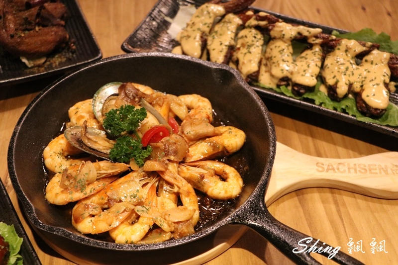 [台中] 薩克森比利時餐酒館自由店-台中中區最棒餐酒館and飛鏢聚餐場地，12節氣啤酒你都喝過了沒?! @博士生瘋狂日記