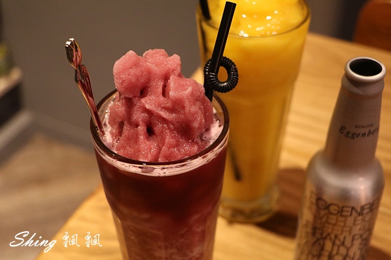[台中] 薩克森比利時餐酒館自由店-台中中區最棒餐酒館and飛鏢聚餐場地，12節氣啤酒你都喝過了沒?! @博士生瘋狂日記