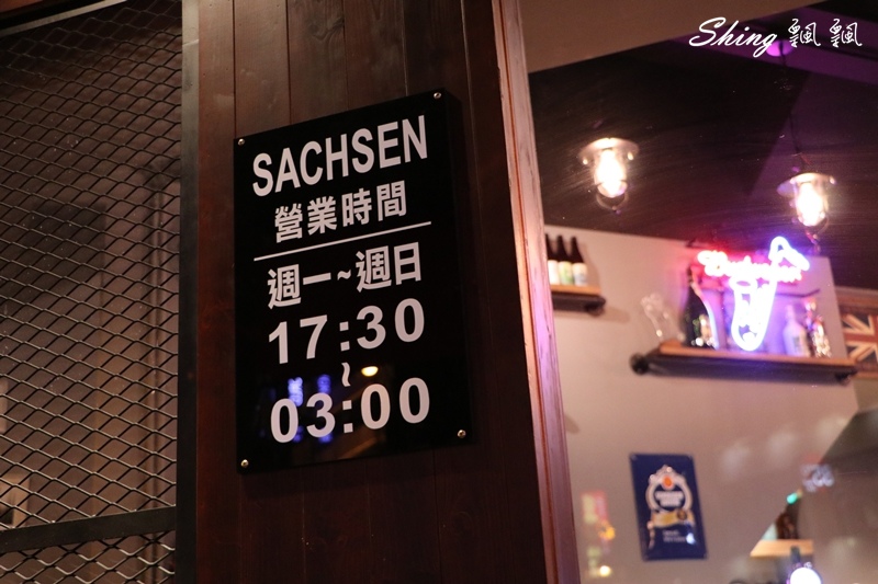 [台中] 薩克森比利時餐酒館自由店-台中中區最棒餐酒館and飛鏢聚餐場地，12節氣啤酒你都喝過了沒?! @博士生瘋狂日記