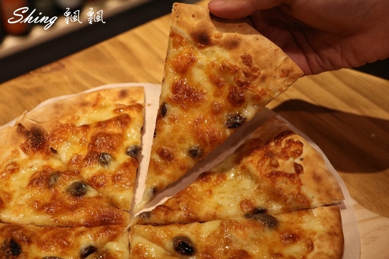 [台中] 薩克森比利時餐酒館自由店-台中中區最棒餐酒館and飛鏢聚餐場地，12節氣啤酒你都喝過了沒?! @博士生瘋狂日記