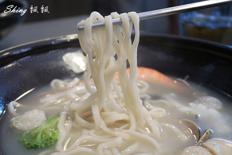 船長的漁人麵丼-台中北區巷弄隱藏美食，鮮美的直送魚貨海鮮料理，吃的到大海的味道 @博士生瘋狂日記