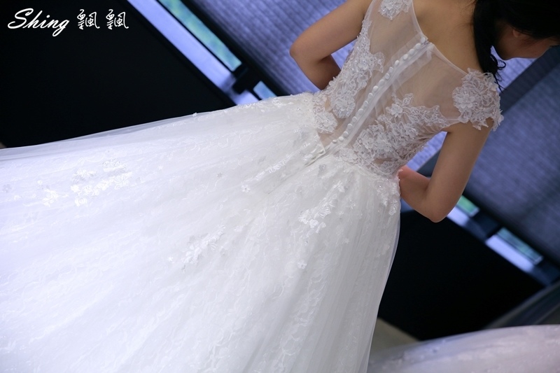 [台北] 金紗夢婚禮自助婚紗-單租訂製禮服，設計款讓身材好價錢又漂亮 @博士生瘋狂日記