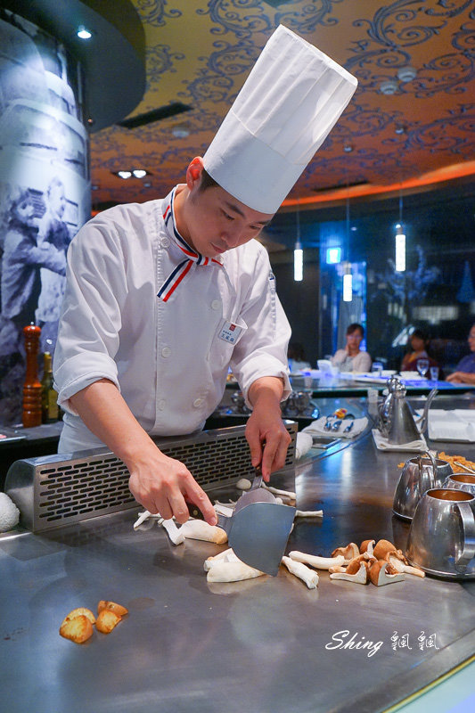 [美食] 夏慕尼新香榭鐵板燒台中大隆店-台中精明商圈餐廳推薦，吃的精巧又吃的飽，1030套餐滿意超值 @博士生瘋狂日記
