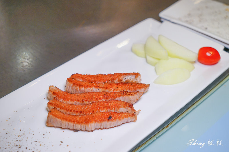 [美食] 夏慕尼新香榭鐵板燒台中大隆店-台中精明商圈餐廳推薦，吃的精巧又吃的飽，1030套餐滿意超值 @博士生瘋狂日記