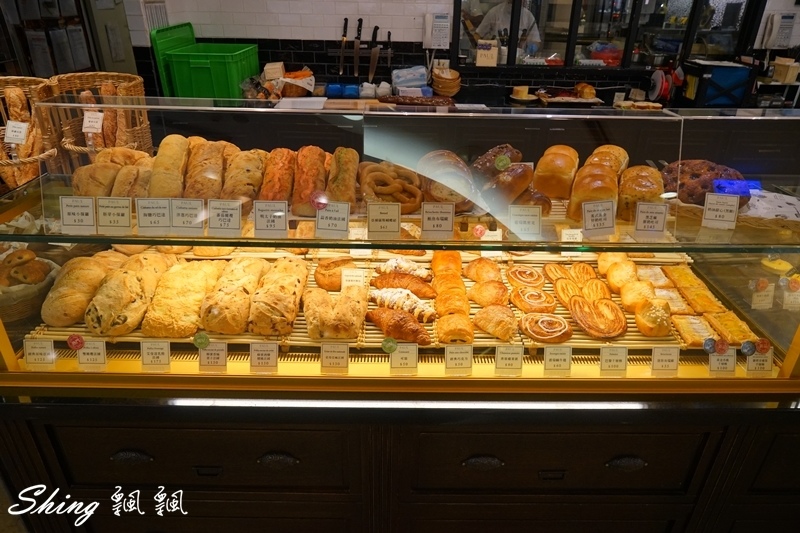 [美食] PAUL-經典法式料理甜點，夏季品嘗味蕾的南法之旅，最愛白酒茄汁燉香辣小羊肩!! @博士生瘋狂日記