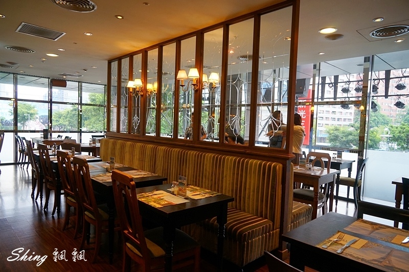 [美食] PAUL-經典法式料理甜點，夏季品嘗味蕾的南法之旅，最愛白酒茄汁燉香辣小羊肩!! @博士生瘋狂日記