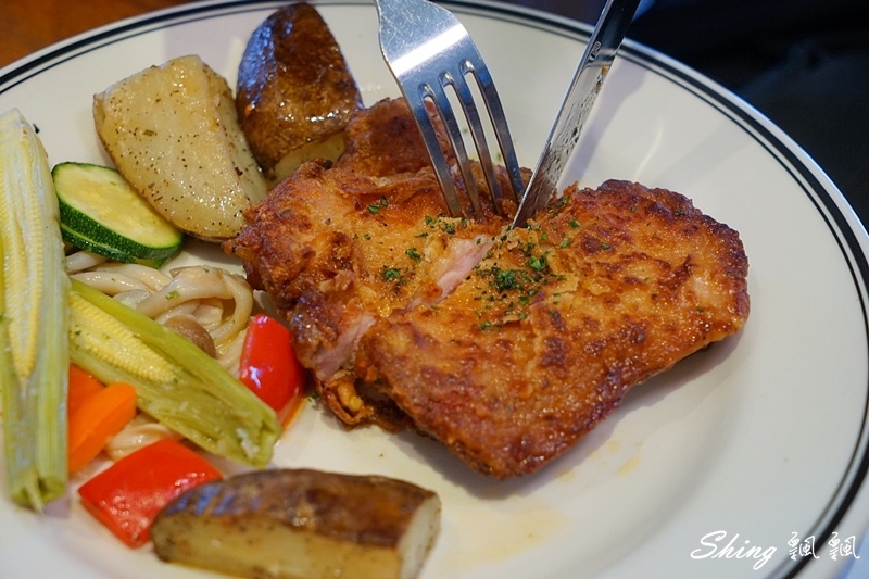 [美食] PAUL-經典法式料理甜點，夏季品嘗味蕾的南法之旅，最愛白酒茄汁燉香辣小羊肩!! @博士生瘋狂日記