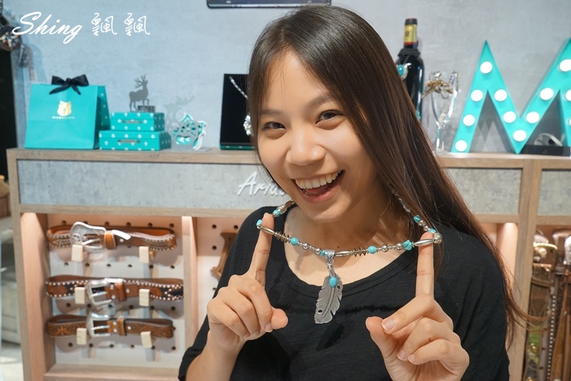 [個性穿搭] 2017 M&F 美國原創品牌飾品進駐台中勤美誠品櫃啦!! 土耳其藍個性飾品攻陷我心，還有捕夢網耳環的傳說 @博士生瘋狂日記