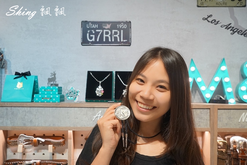 [個性穿搭] 2017 M&F 美國原創品牌飾品進駐台中勤美誠品櫃啦!! 土耳其藍個性飾品攻陷我心，還有捕夢網耳環的傳說 @博士生瘋狂日記