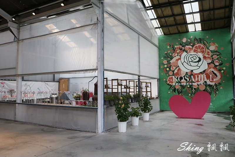 [雲林古坑] 蘿莎玫瑰山莊ROSAHILL-500種玫瑰品種夢幻花園，可以看到世界上最小的溫室玫瑰!! @博士生瘋狂日記