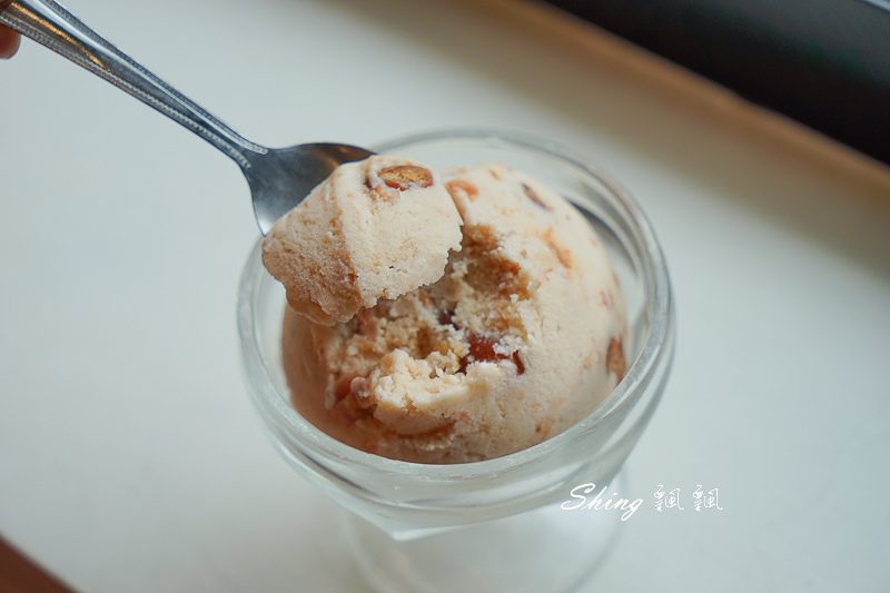[台北美食] 雪王冰淇淋，台北70年老冰店，懷舊復古美味，獨家73種冰淇淋口味，忘不了的豬腳口味！ @博士生瘋狂日記