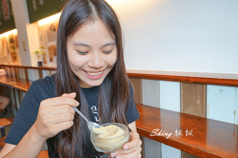 [台北美食] 雪王冰淇淋，台北70年老冰店，懷舊復古美味，獨家73種冰淇淋口味，忘不了的豬腳口味！ @博士生瘋狂日記