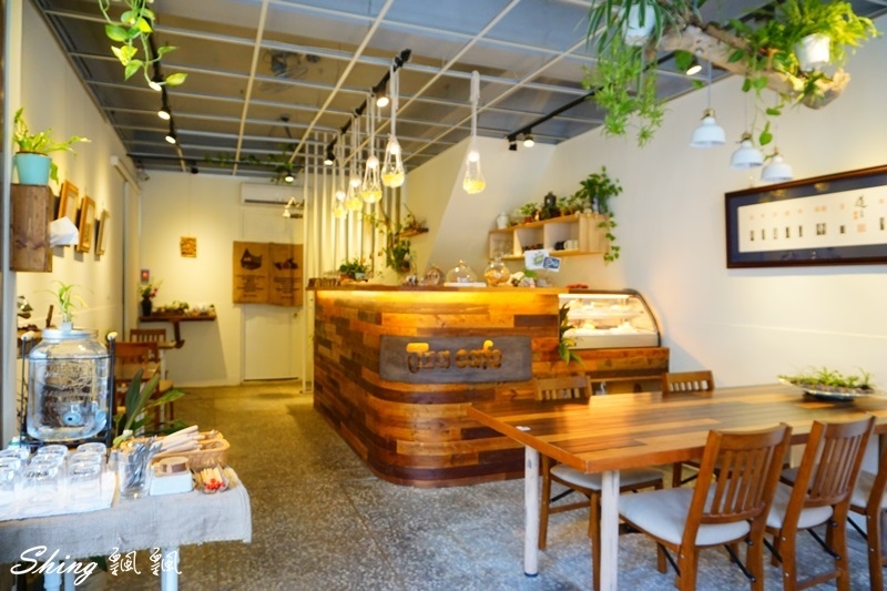 [台北板橋] 稼咖啡Jia Cafe-板橋咖啡廳複合藝文展覽，還有幸福的手做甜點加上專業手沖咖啡 @博士生瘋狂日記