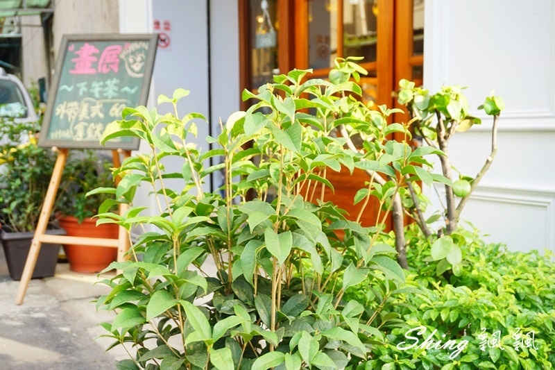 [台北板橋] 稼咖啡Jia Cafe-板橋咖啡廳複合藝文展覽，還有幸福的手做甜點加上專業手沖咖啡 @博士生瘋狂日記