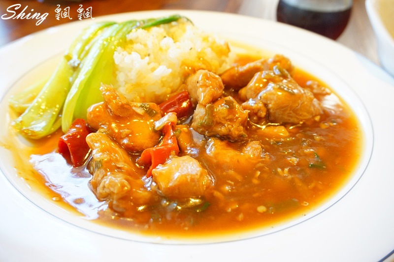 [台北板橋] 稼咖啡Jia Cafe-板橋咖啡廳複合藝文展覽，還有幸福的手做甜點加上專業手沖咖啡 @博士生瘋狂日記