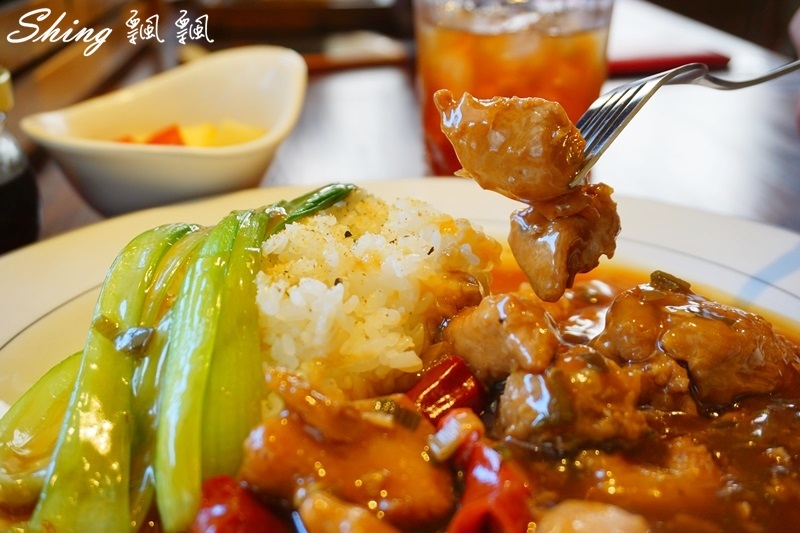 [台北板橋] 稼咖啡Jia Cafe-板橋咖啡廳複合藝文展覽，還有幸福的手做甜點加上專業手沖咖啡 @博士生瘋狂日記