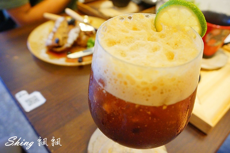[台北板橋] 稼咖啡Jia Cafe-板橋咖啡廳複合藝文展覽，還有幸福的手做甜點加上專業手沖咖啡 @博士生瘋狂日記