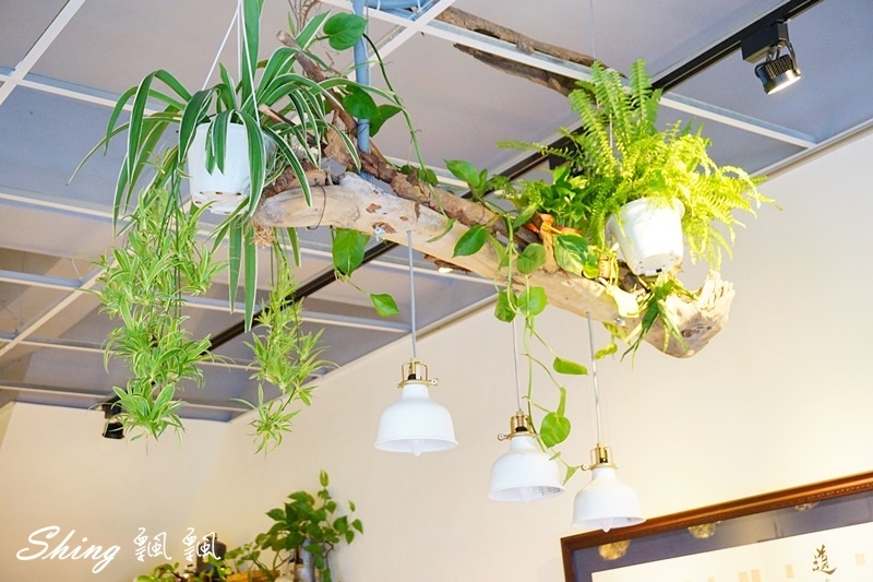 [台北板橋] 稼咖啡Jia Cafe-板橋咖啡廳複合藝文展覽，還有幸福的手做甜點加上專業手沖咖啡 @博士生瘋狂日記