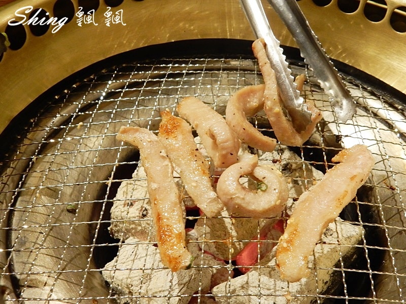 [台北板橋] 板橋車站乾杯列車燒肉居酒屋-越吃越無奈之乾杯已經不是以前的乾杯燒肉 @博士生瘋狂日記