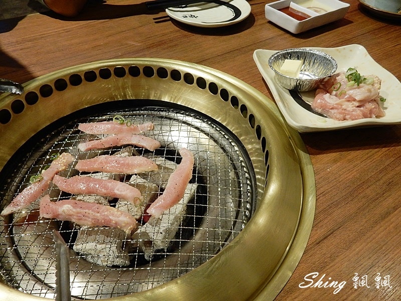 [台北板橋] 板橋車站乾杯列車燒肉居酒屋-越吃越無奈之乾杯已經不是以前的乾杯燒肉 @博士生瘋狂日記