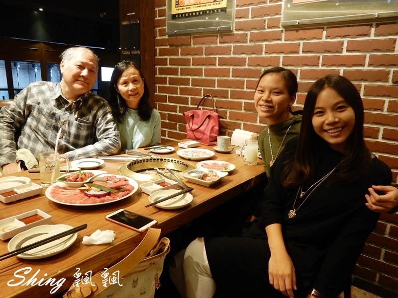 [台北板橋] 板橋車站乾杯列車燒肉居酒屋-越吃越無奈之乾杯已經不是以前的乾杯燒肉 @博士生瘋狂日記