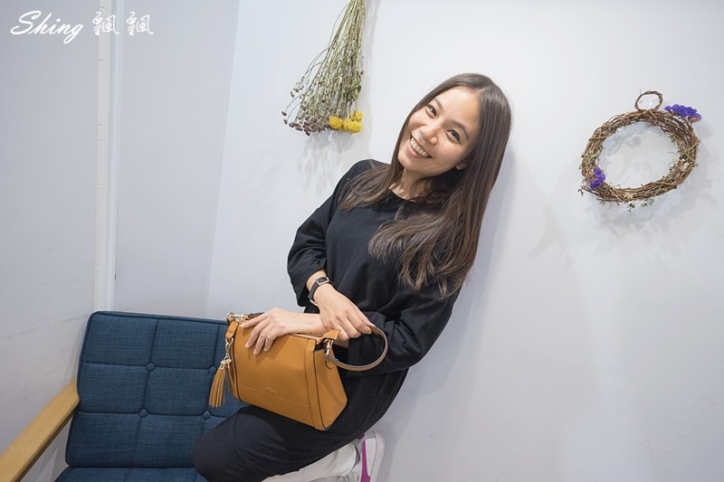 LEATH質感皮革流蘇方包-簡約時尚的百搭包款，最適合小資通勤族的平價包包品牌 @博士生瘋狂日記