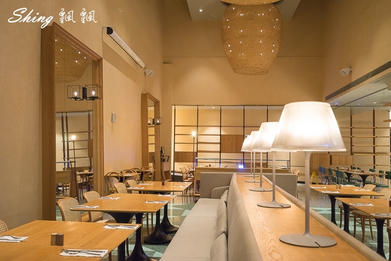 amba台北松山意舍酒店Que原木燒烤餐廳-松山車站夜景餐廳一覽基隆河美景，聚餐約會都推薦 @博士生瘋狂日記