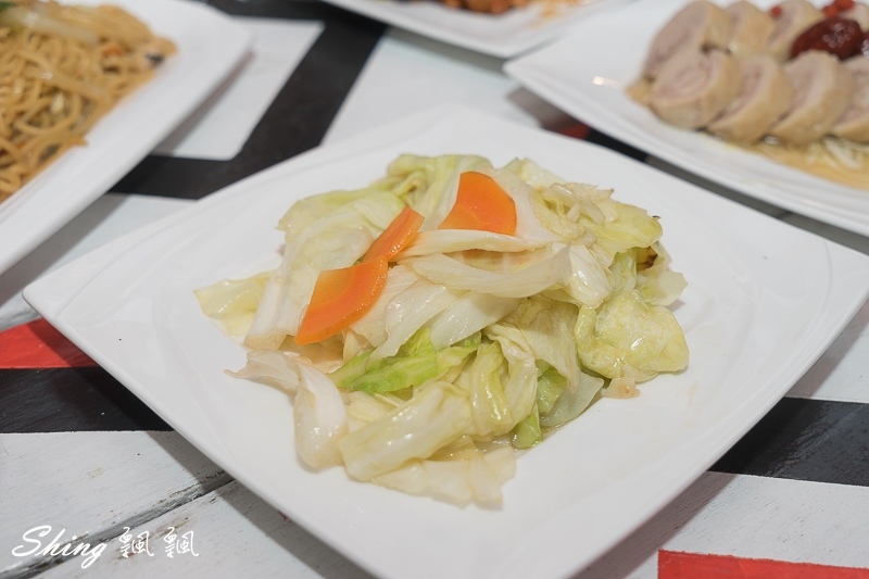 蘭嶼冰店消暑必需品-狠舔雪花冰，大推海草飛魚卵雪花冰，芋頭系列都是自己種的!! @博士生瘋狂日記
