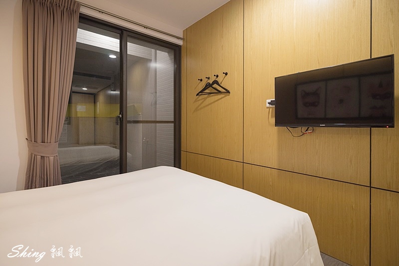 台中逢甲25行館-台中逢甲商圈住宿推薦，幽靜巷內全新落成，給旅人最平價舒適的享受 @博士生瘋狂日記