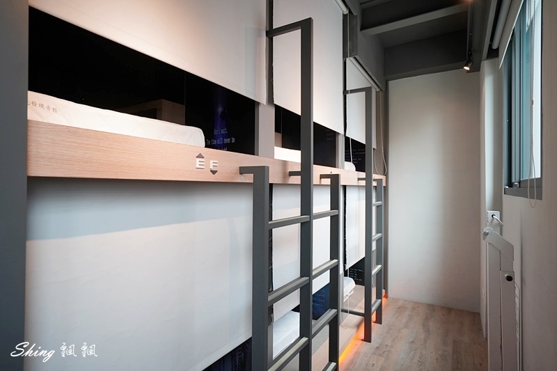 台北發現青年旅舍Taipei Discover Hostel-膠囊旅館推薦，背包客最舒適的旅遊中繼站，24小時不斷電公共空間 @博士生瘋狂日記