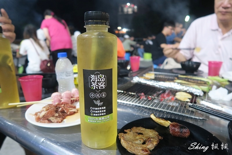 小琉球築安心燒烤-海鮮吃到飽推薦，整盆不怕你吃的生蠔，雞腿捲也是一大特色 @博士生瘋狂日記