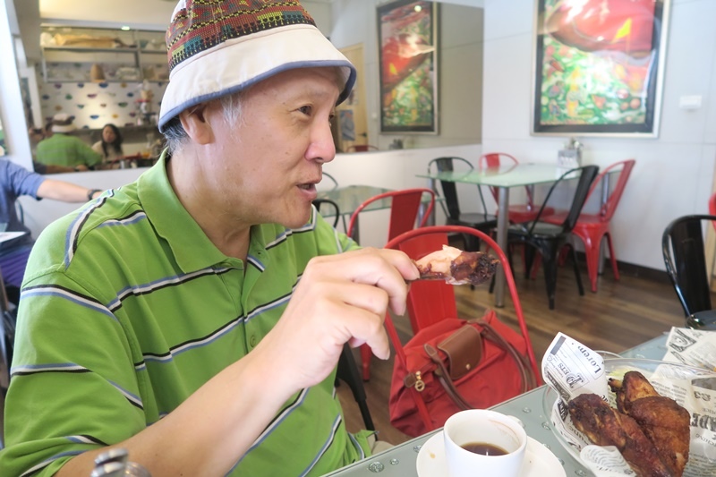 水吻Aqua Kiss-大安美食推薦，MENU隨便點隨便好吃，特色pizza，水吻招牌炸雞，真材實料花生冰 @博士生瘋狂日記