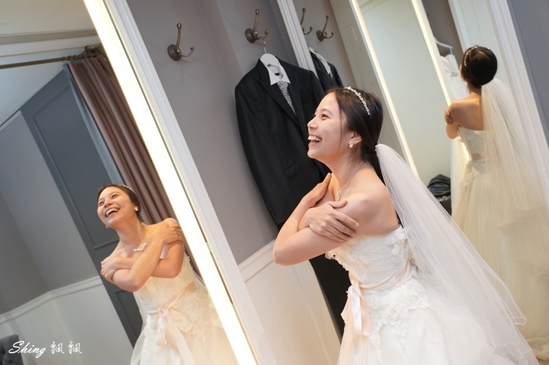 艾洛詩海外婚禮Arluis Wedding-夏威夷vs關島海外婚禮推薦，絕美水晶教堂，海邊奔跑海島浪漫婚禮首選 @博士生瘋狂日記