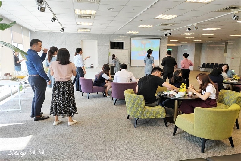 和仕聯合商務空間-台北信義區共享空間，適合自由工作者辦公室租借，還有會議中心跟商業登記 @博士生瘋狂日記