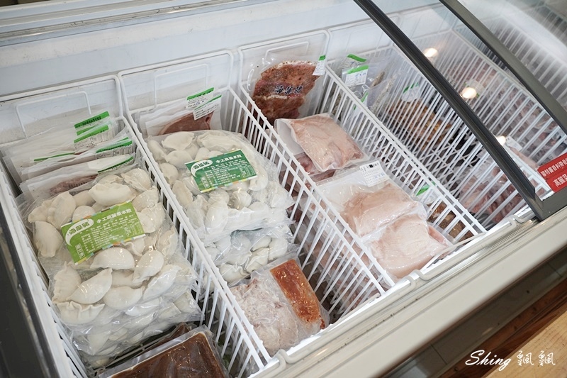 海藻豬鮮切肉舖-台中生鮮肉品，海鮮冷凍直送，客製化現切松阪豬超美味!!!!! @博士生瘋狂日記